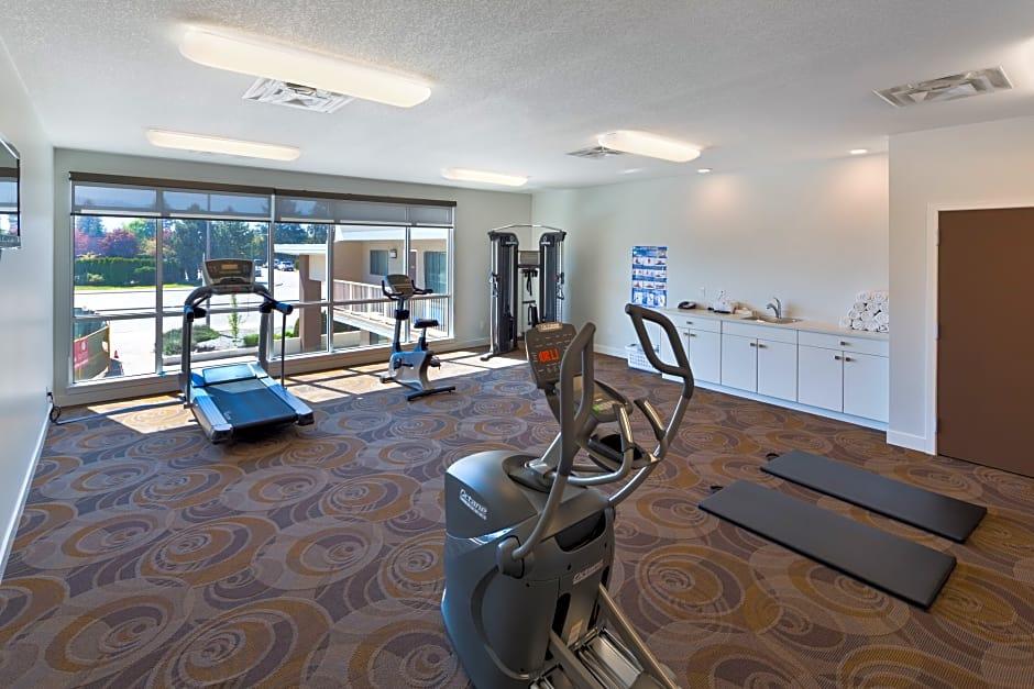 Econo Lodge Inn & Suites Kelowna Ngoại thất bức ảnh